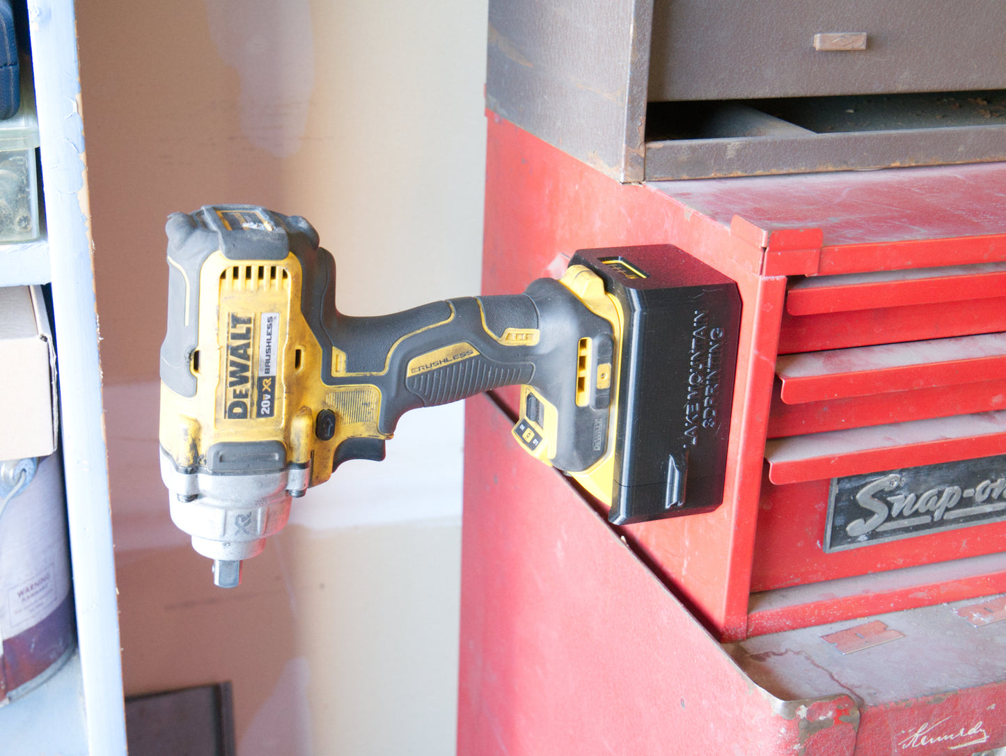 DeWalt 20V Battery Case – Magnetic Protective Battery Boot for 20V 5.0Ah - in use
