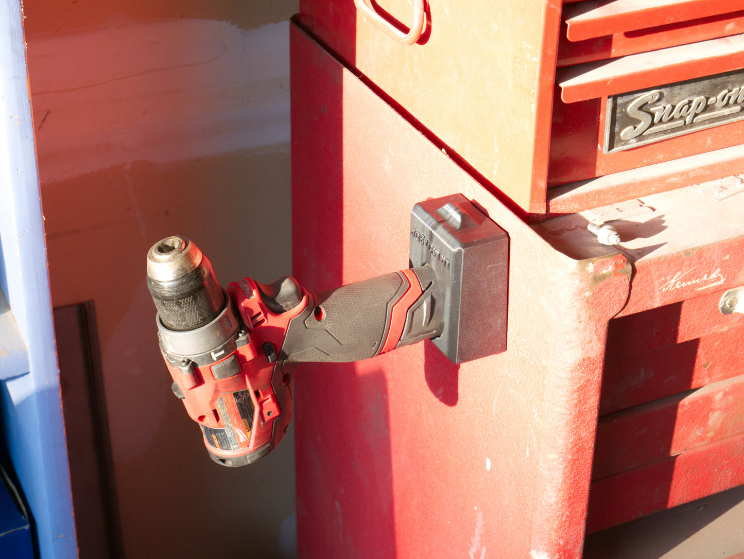 M12 Magnetic Battery Boot Case for Milwaukee M12 High Output XC5.0 – by Lake Mountain 3DPrinting