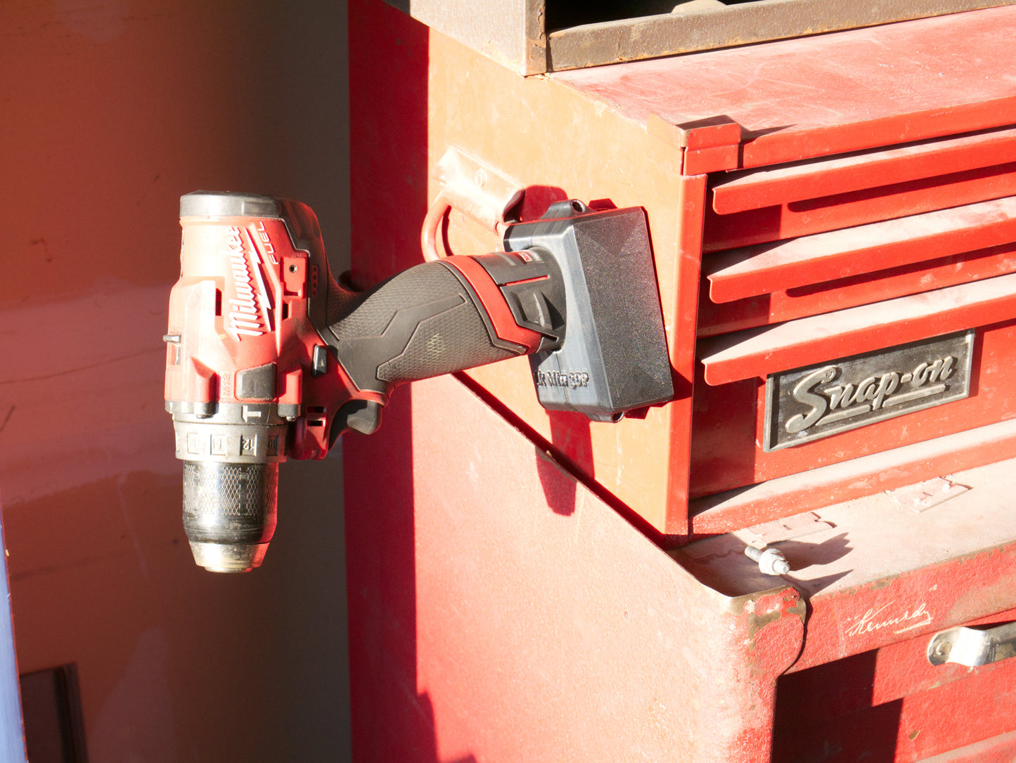 M12 Magnetic Battery Boot Case for Milwaukee M12 High Output XC5.0 – by Lake Mountain 3DPrinting
