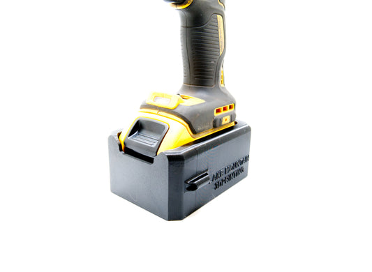 DeWalt 20V Battery Case – Magnetic Protective Battery Boot for 20V 5.0Ah - on battery and tool