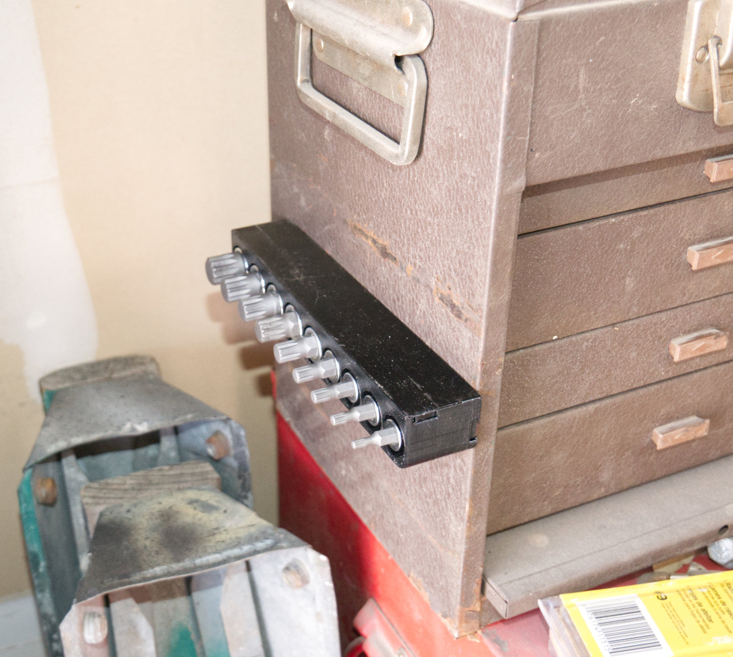 Magnetic Socket Organizer for Triple Square Sockets - in use sideways 