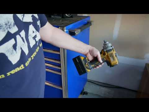 Magnetic Battery Boot Case for Dewalt 20V 4.0Ah - in use