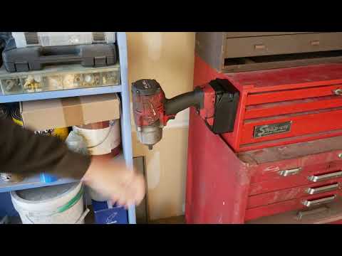 M18 Magnetic Battery Boot – Protective Case for Milwaukee M18 Red Lithium High Output 6.0 Batteries